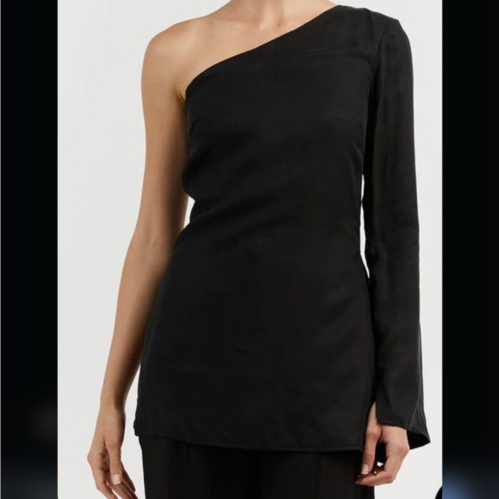 DISSH One-Shoulder Black Long Sleeve Top - Picture 2 of 9